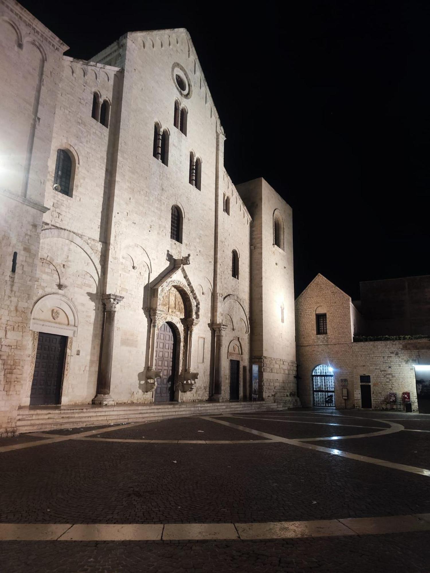 Bari In Un Click Lägenhet Exteriör bild