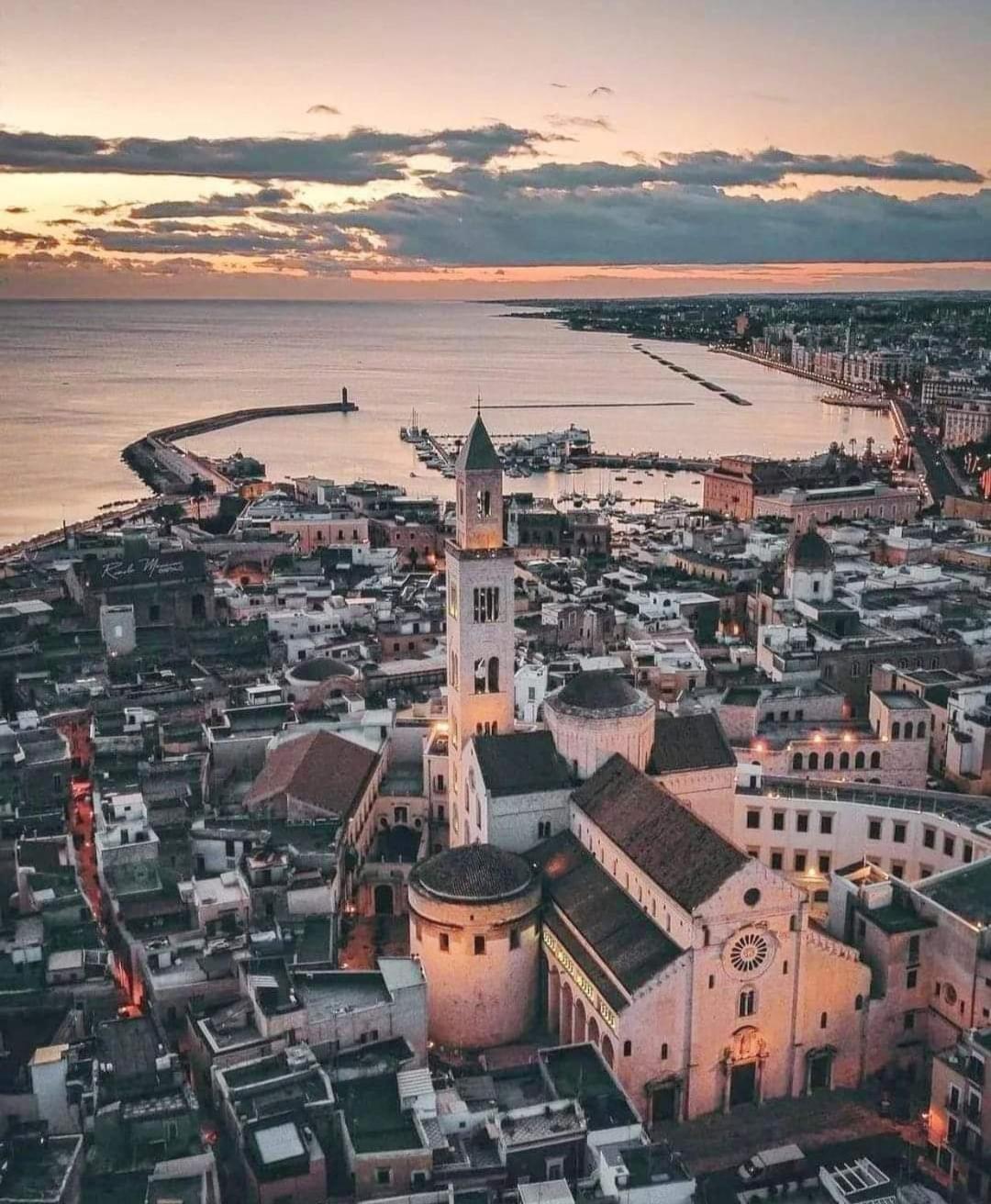 Bari In Un Click Lägenhet Exteriör bild
