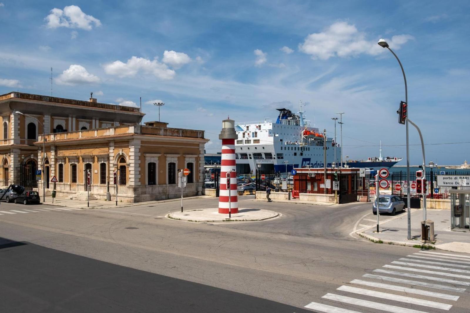 Bari In Un Click Lägenhet Exteriör bild
